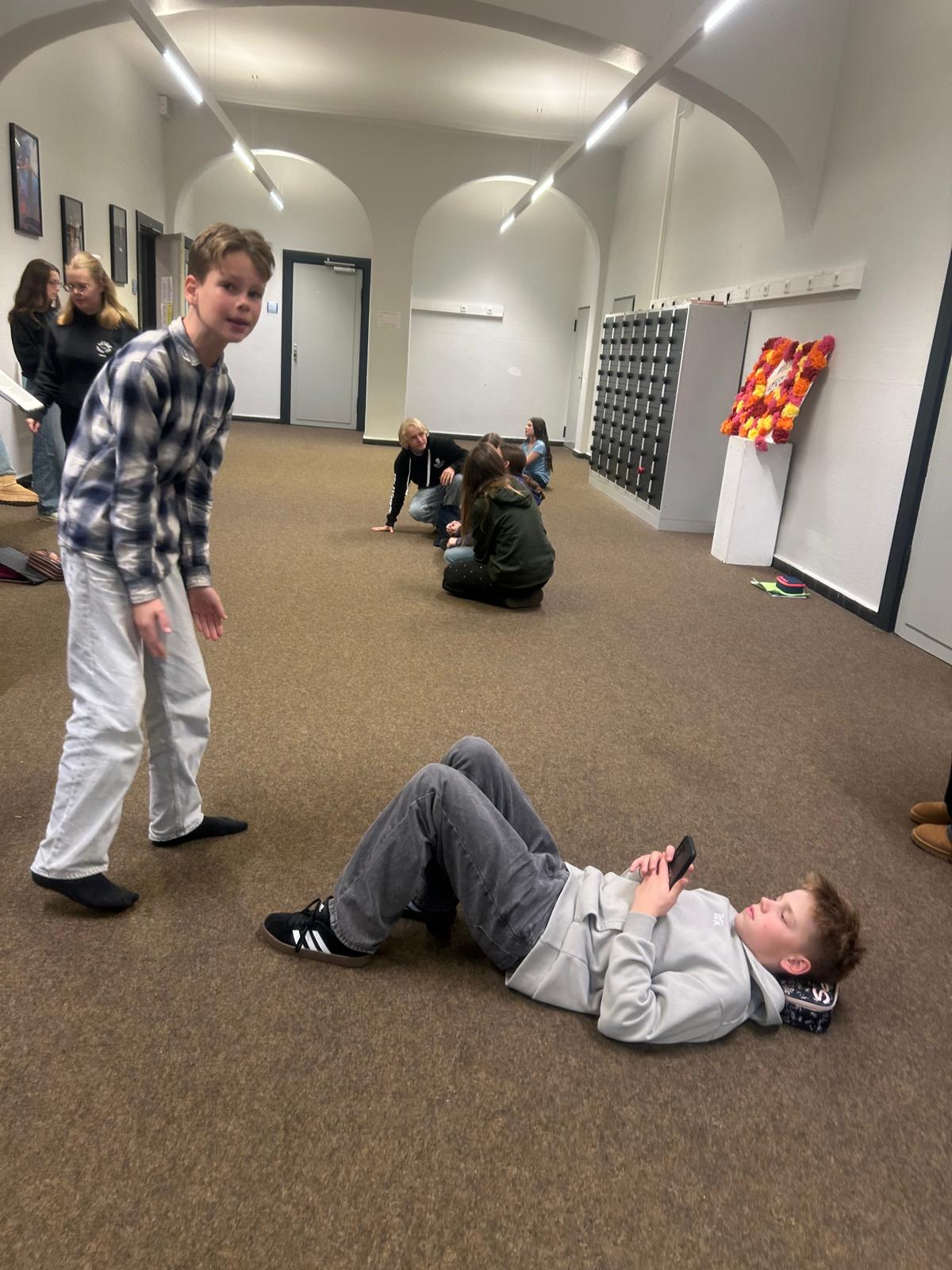 PHOTO-2025-11-13-06-00-07 11