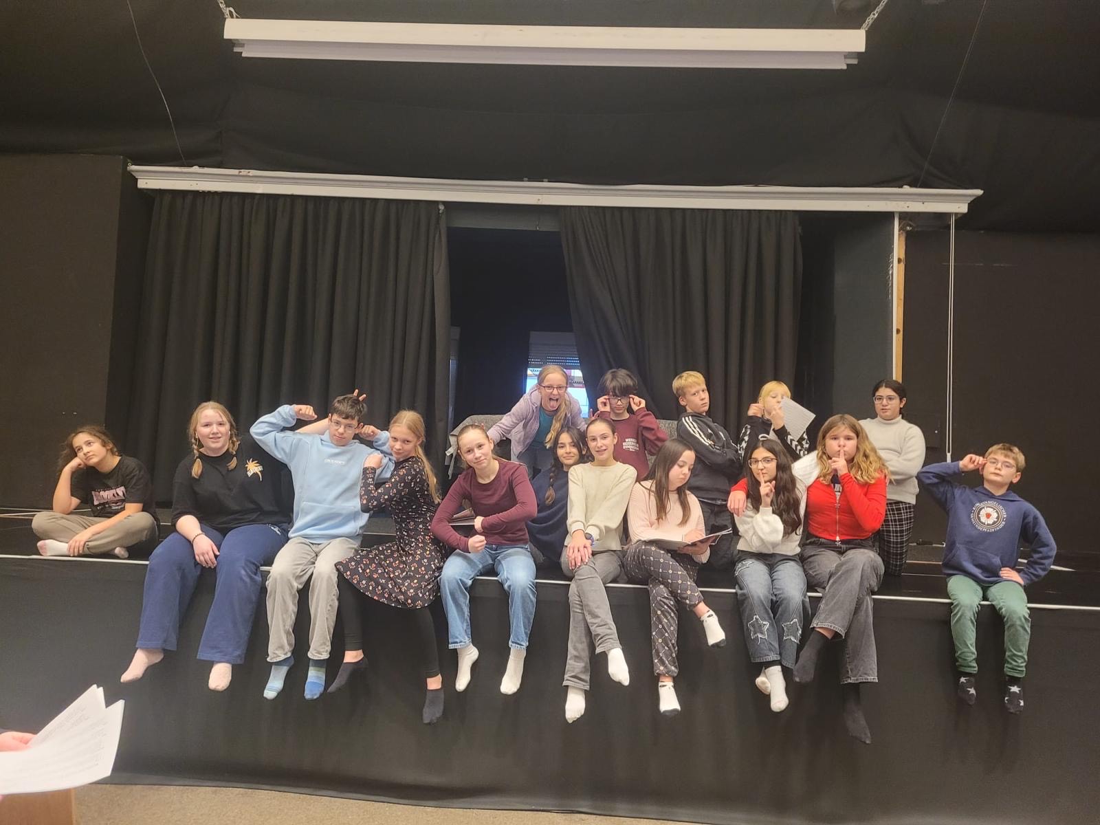 b6d812a9-ed38-4897-b4de-ee33cf5e945b(1)