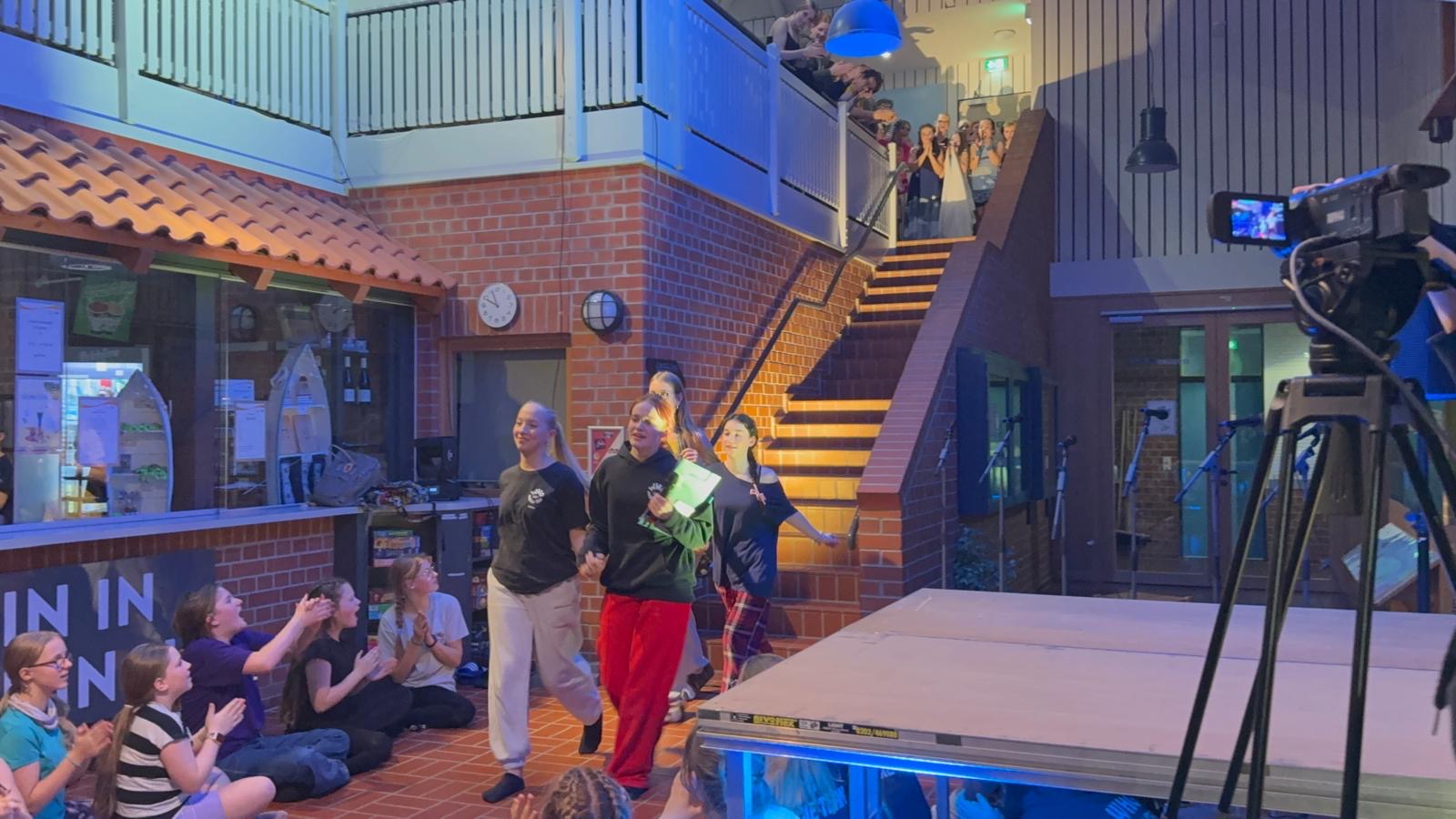 10c1da96-6c51-4313-b1ef-b264e5d4d877