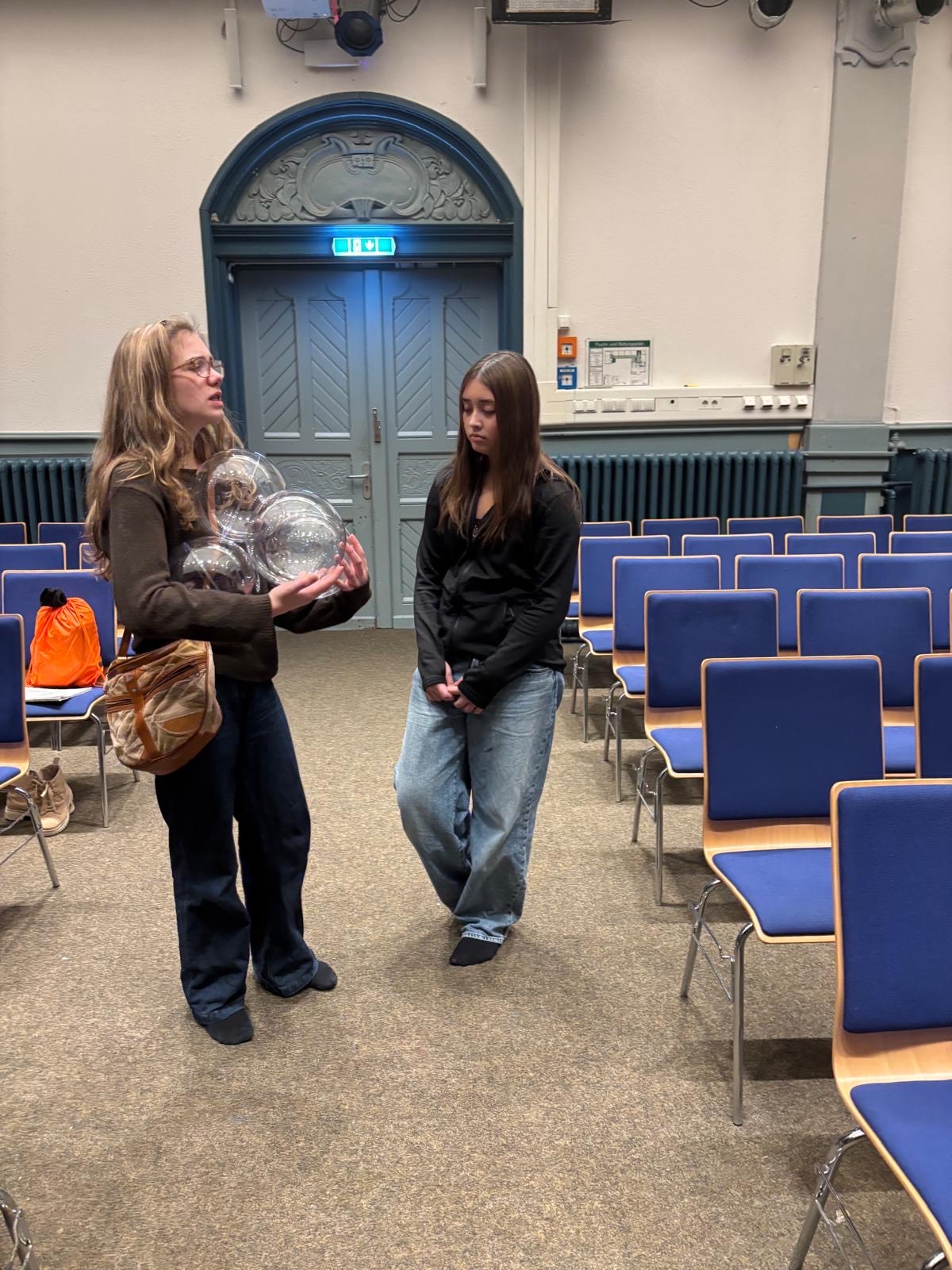 498b86f5-3cae-4c52-b650-061f34d547c6