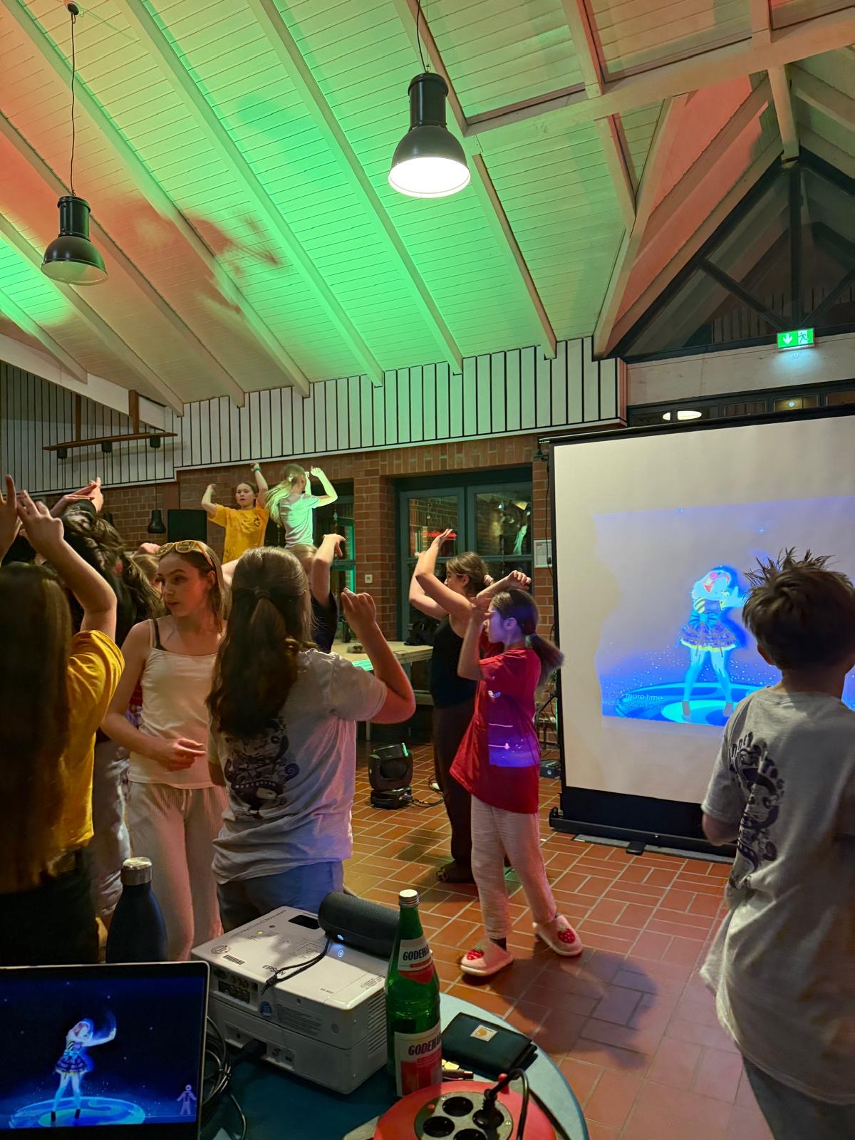 4afffc58-4ffe-41c0-bb58-444b1185e425