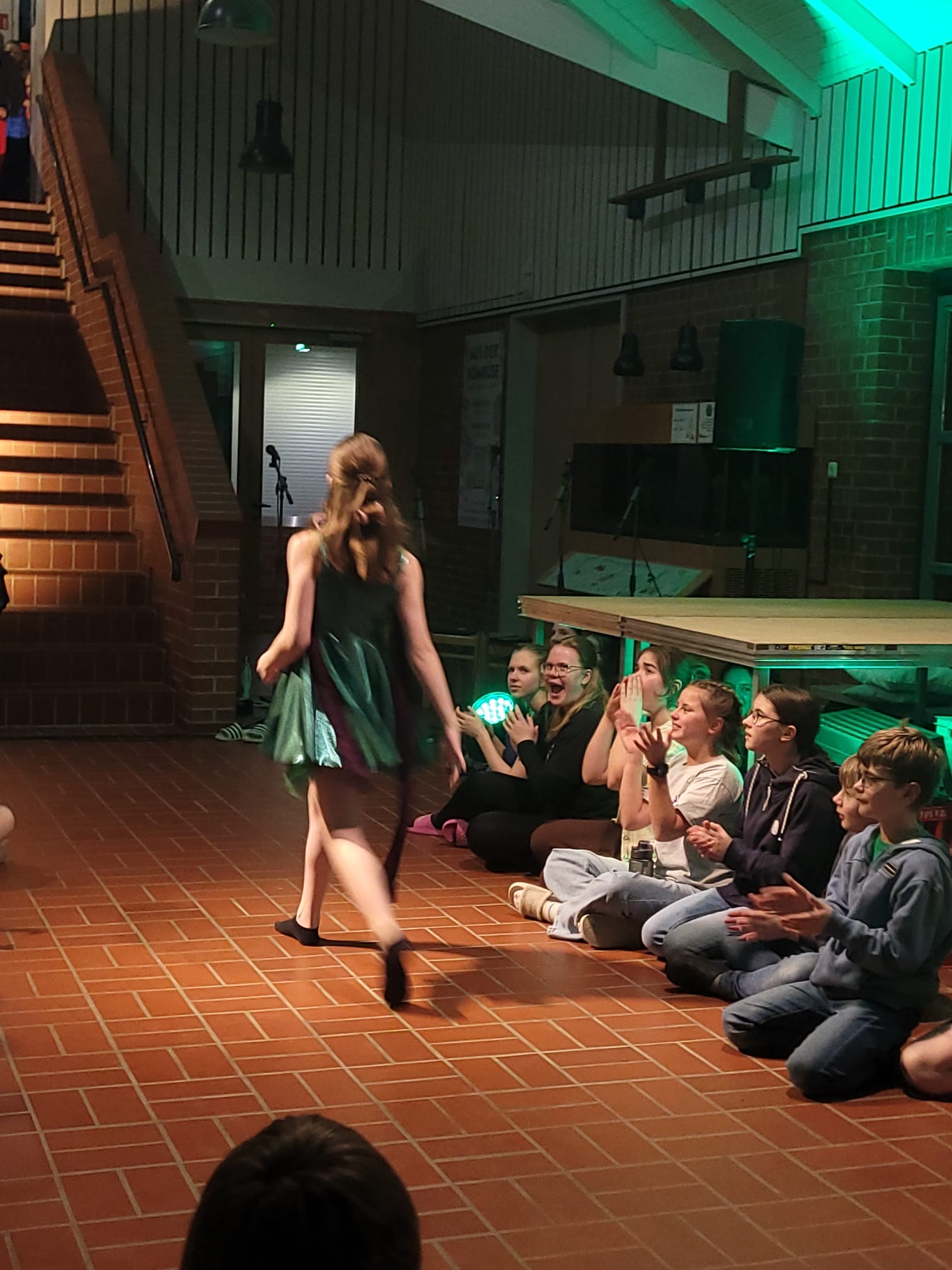 7d163583-c710-4e3e-a7c9-bc43ff3c8293