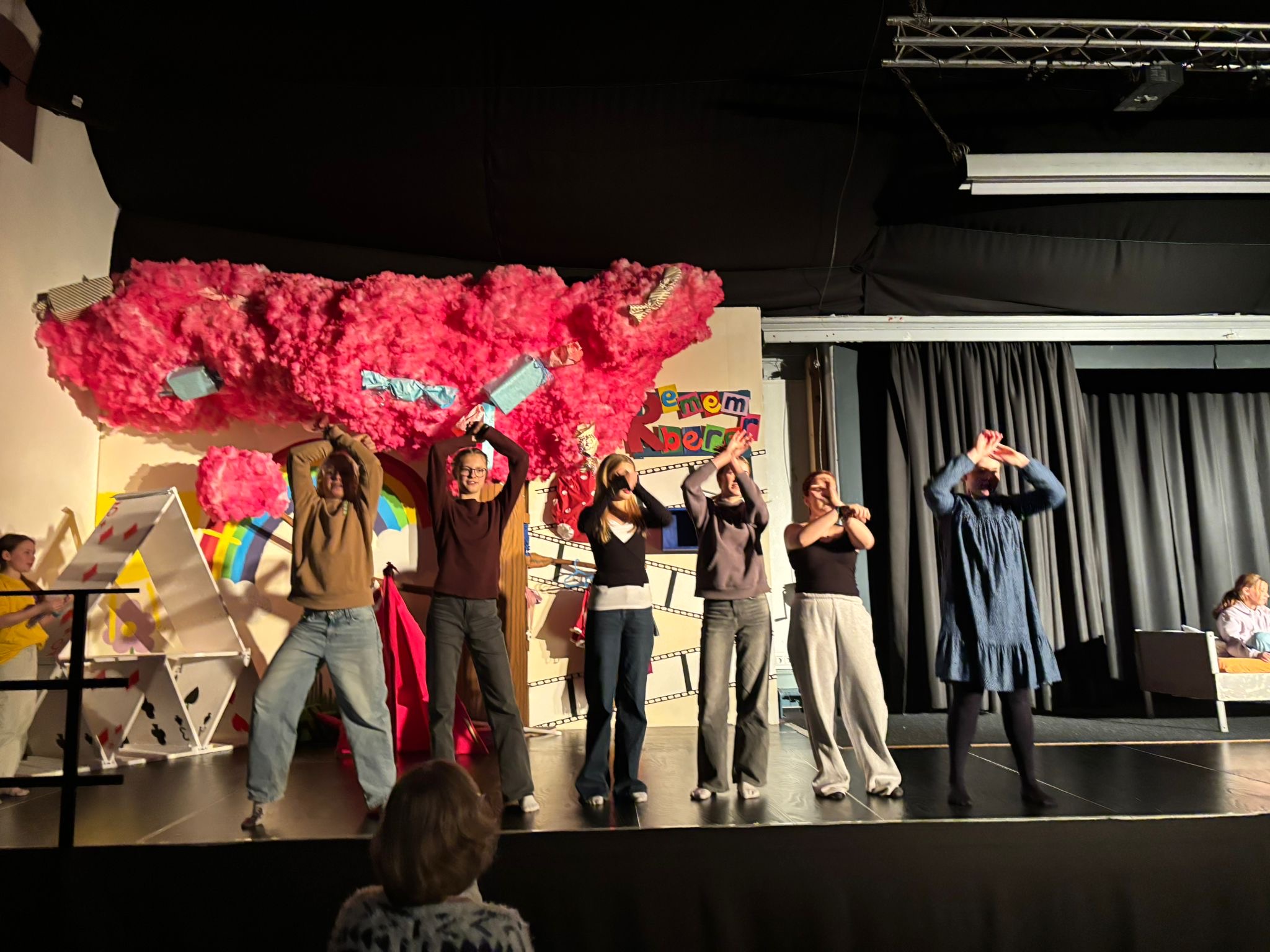 b94903e0-6264-48bc-bb66-6514d5cdc11c