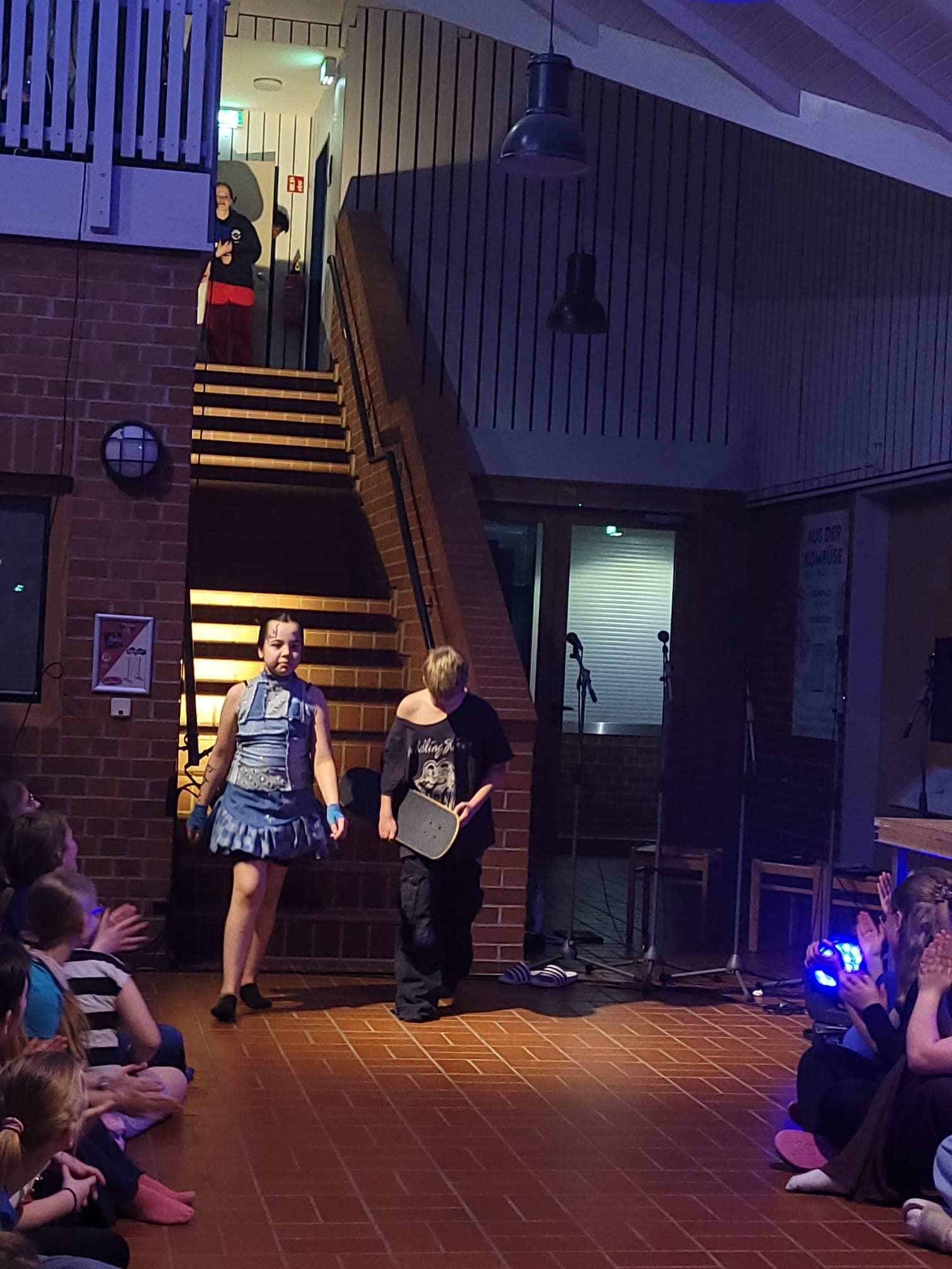 f1f99dae-4c4a-462f-a195-2e0185c39990